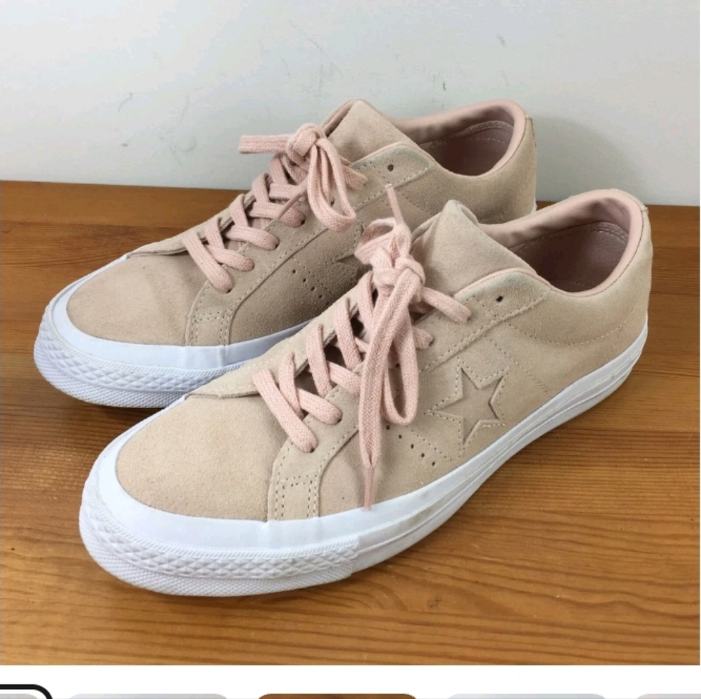 Converse Chuck Taylor All Star Women’s 6.5 Blush Pink Suede Leather Low Top